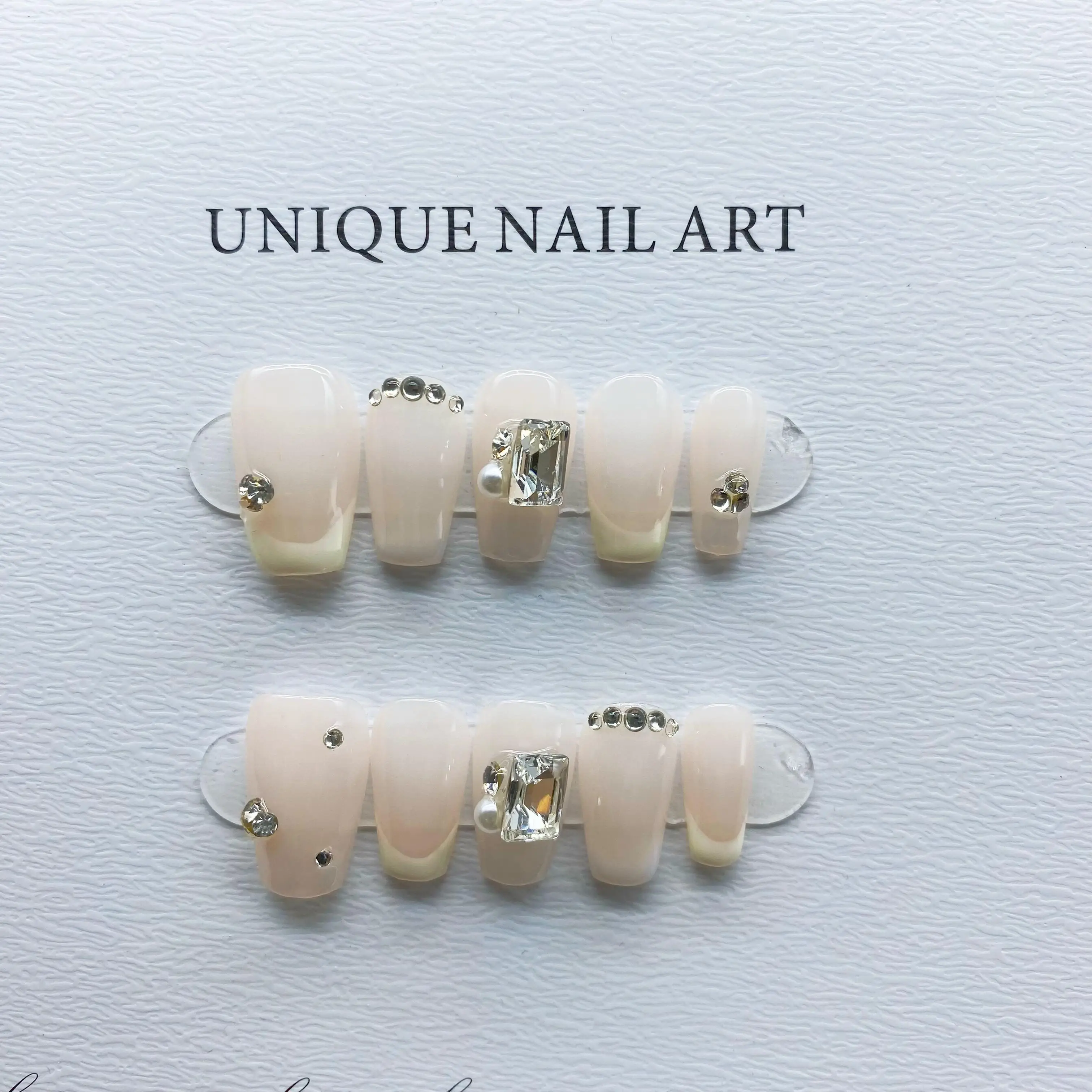 Temperament Nude Rhinestone Gel Elegant Detachable Reusable High-Quality White Handmade Press On Nails