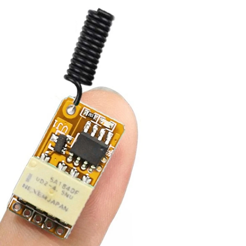 รีเลย์สัมผัสปุ่มประหยัดพลังงานขนาดเล็ก DC3.7V-12V 433MHz สมาร์ทโฮมสวิตช์ระยะไกลขนาดเล็ก