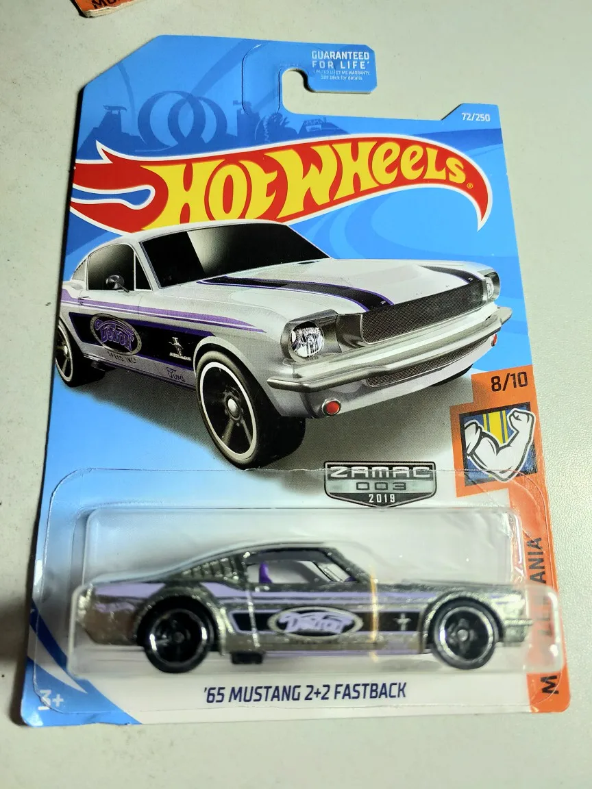 HOT WHEELS 1:64 65 Ford Mustang 2+2 fastback #72 limited collection of die cast alloy trolley model ornaments