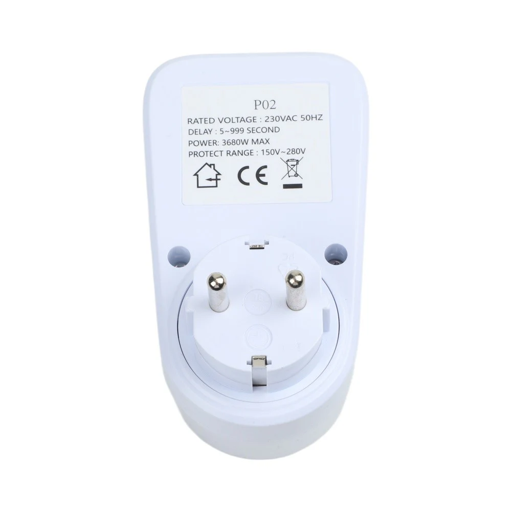 Safety Socket Voltage Protector Self-Recovery Function Wide Temperature Range Smart Voltage Protector With Display