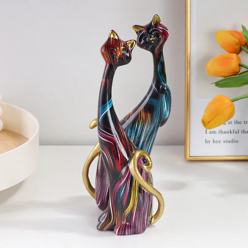 Art Oil Painting Graffiti Lover Cat Decoration Office Study Resin Abstract Decoration Small Statue Bedroom Desktop Sculpture