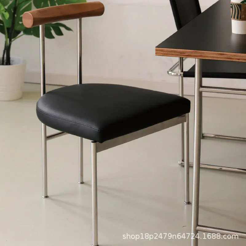 MOMO Nordic Solid Wood Dining Chair Minimalist Home Dining Table Chair Leisure Solid Wood Cafe