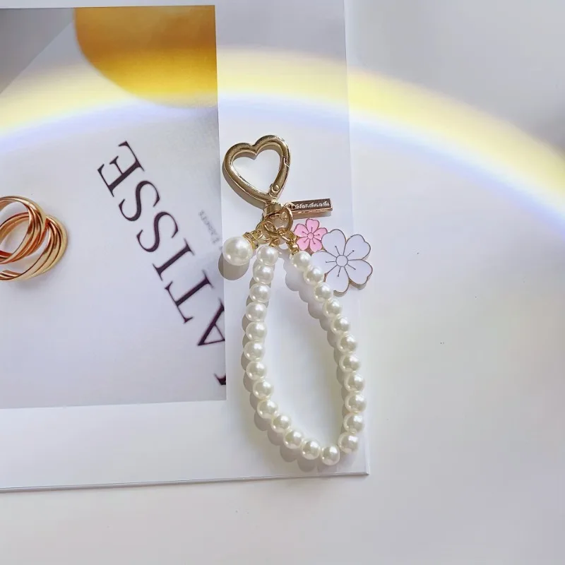 Koreaanse romantische zoete kersenbloesem hartvormige sleutelhanger retro imitatie parelkoord sleutelhanger DIY multifunctionele accessoires