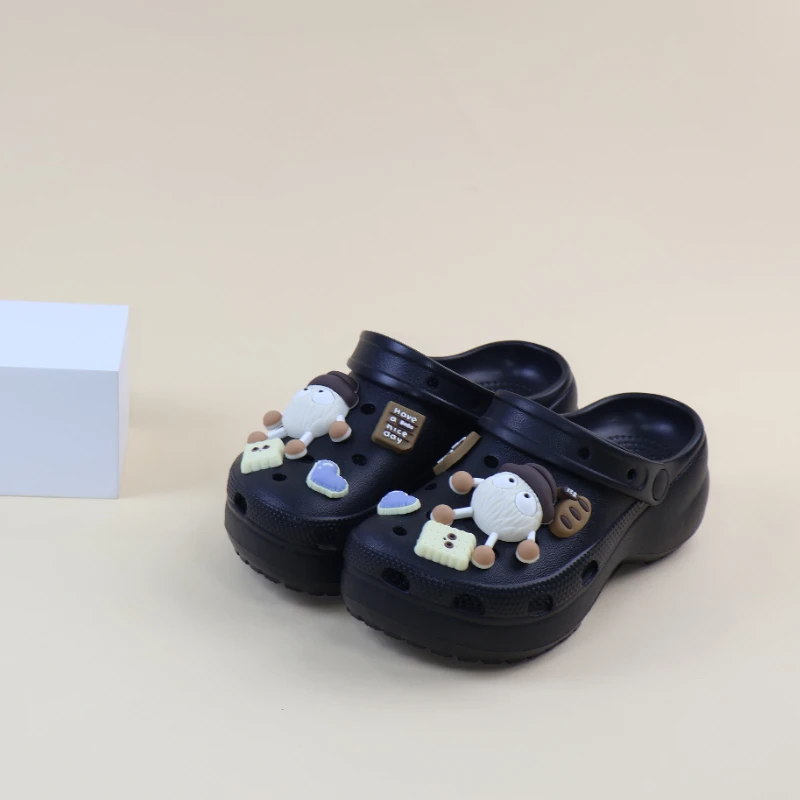 

Женские летние модные шлепанцы с перфорацией, увеличивающие рост, бесшумные, дезодорирующие, для пляжа и улицы, тихие сандалии