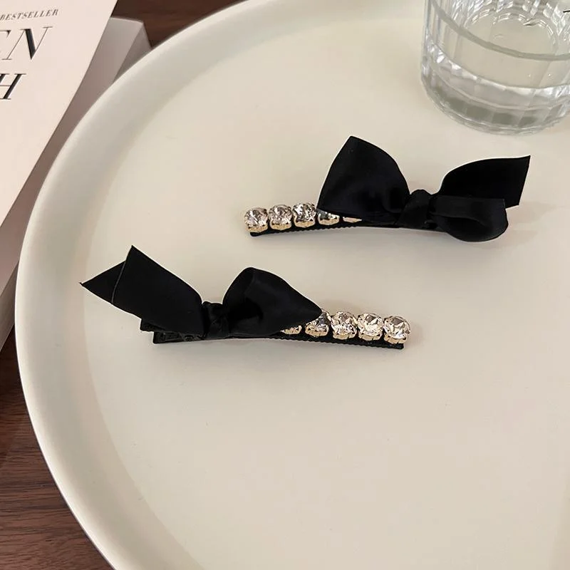 

Girls Rhinestone Hair Pin Black Velvet Bowknot Hair Clips for Women Korea Exquisite Hair Bows Duckbill Clips Hair Accessories