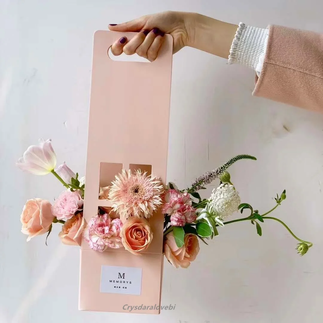 10 Uds. Caja de flores de papel Kraft hueca portátil impermeable para llevar a mano, caja de ramo de vacaciones, Material de embalaje de flores DIY