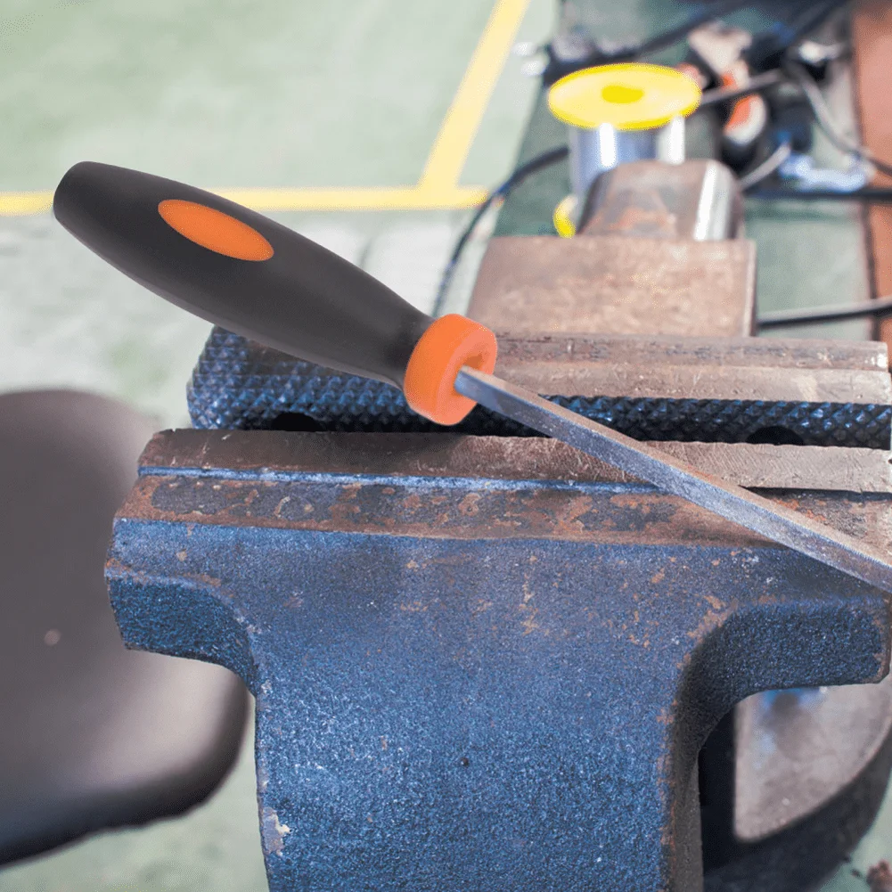Pak berisi 10 pegangan kikir karet yang dirancang untuk kikir kecil dengan diameter lubang 5mm, memberikan penanganan yang andal dan nyaman