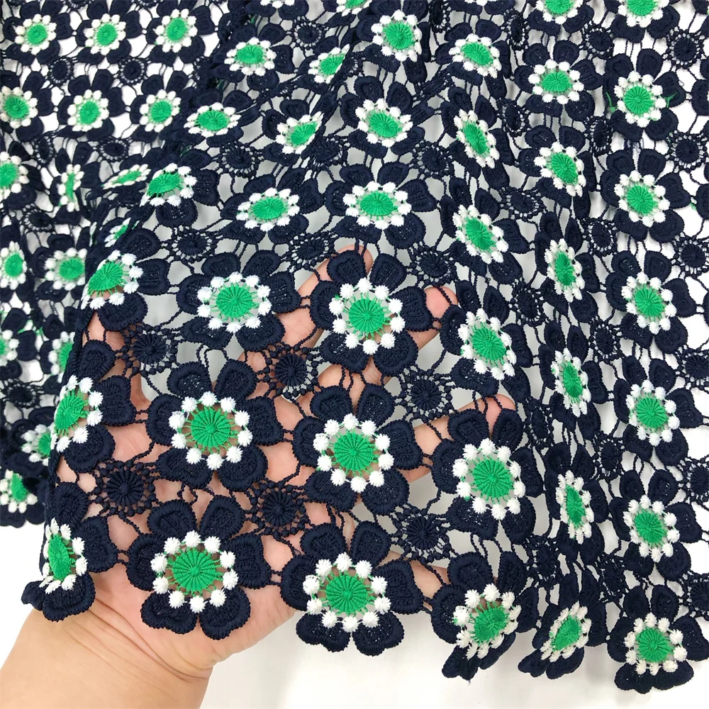 Neuer Stil Nigerianischer Spitzenstoff 2026 Hochwertige Wasserlösliche Bestickte Modische Weiche Spitze 5 Yards – Detail 11