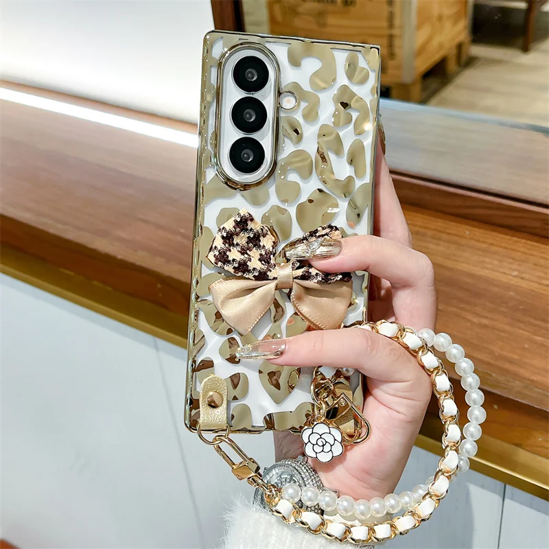 حافظة لهاتف سامسونج جالاكسي Z Fold 7 6 Fold7 Fold6 مع سلسلة حافظة لطيفة ZFold7 Funda