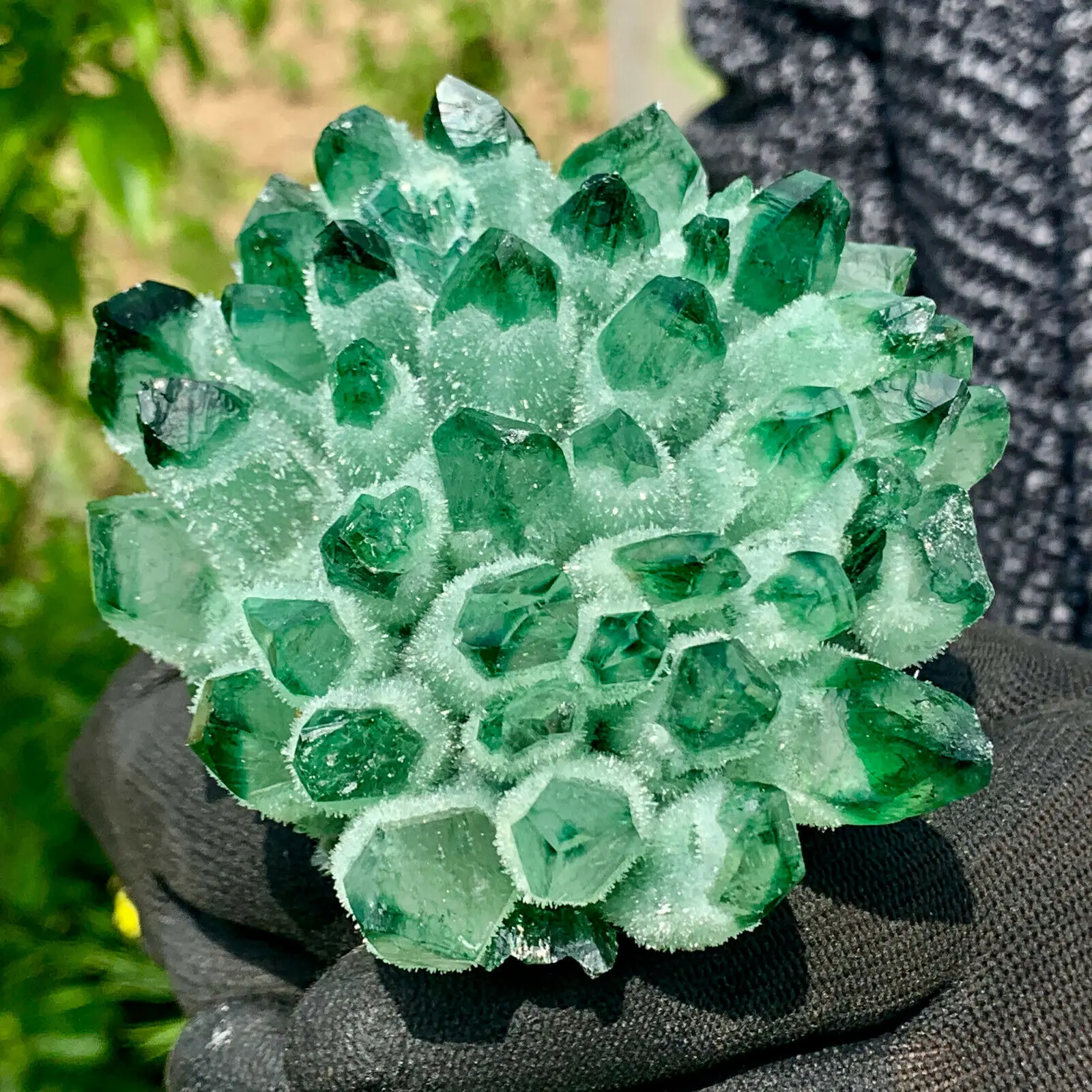 

Natural Green Beautiful Phantom Crystal Cluster Mineral Healing Ornaments