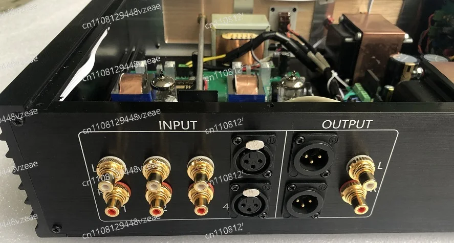 Line Preamplifier with Built-in Balanced Regenerative Power Supply with NOS Tube A3E88CC with DACT24 Potentiometer.