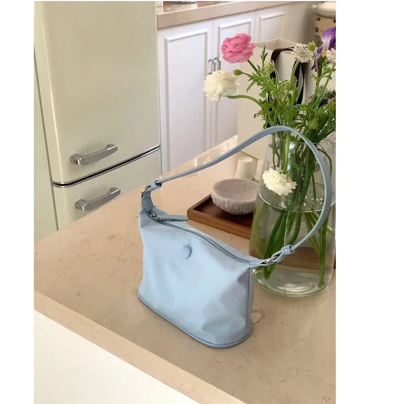 

New-style women's bag, simple and fashionable casual versatile crossbody bag