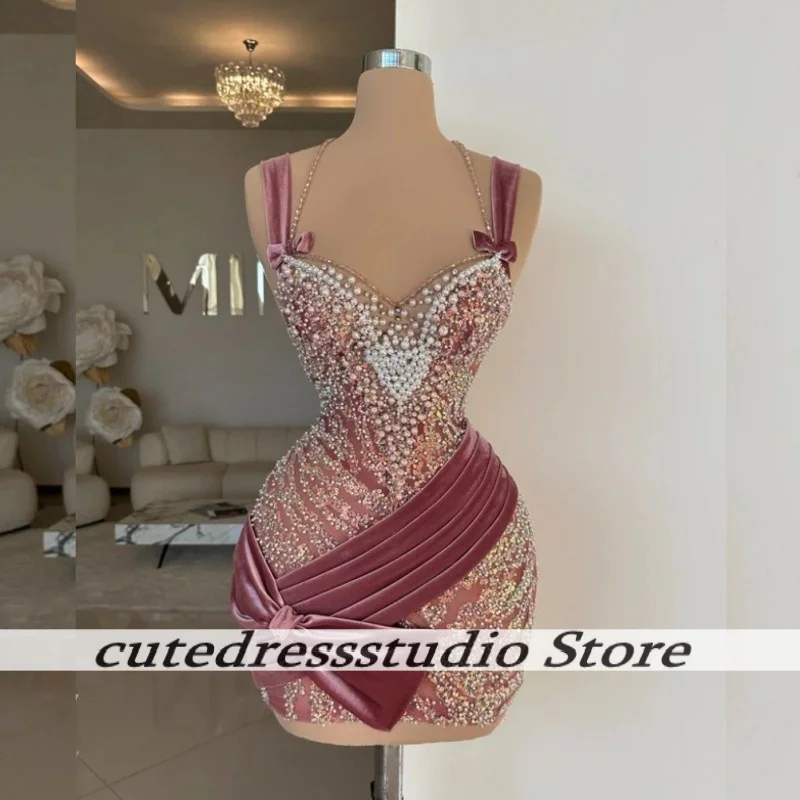 Luxus Samt Neckholder Mini Geburtstagskleider für afrikanische Mädchen Exquisite Pailletten Perlen Perlen Cocktailkleid Ballkleider individuell