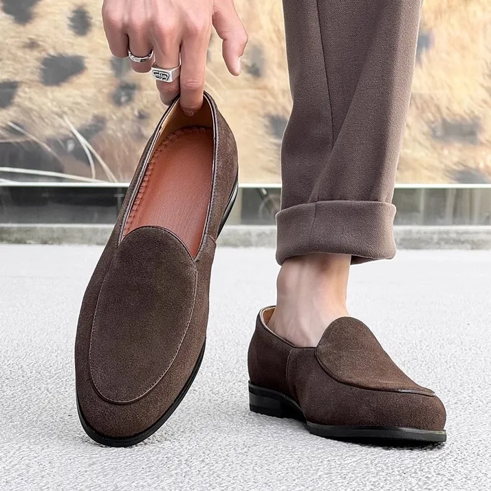

Genuine Leather Men's Slip-On oes Breathable Soft Bot Retro Faion Summer Loers Korean Sle Flat Heel round Toe