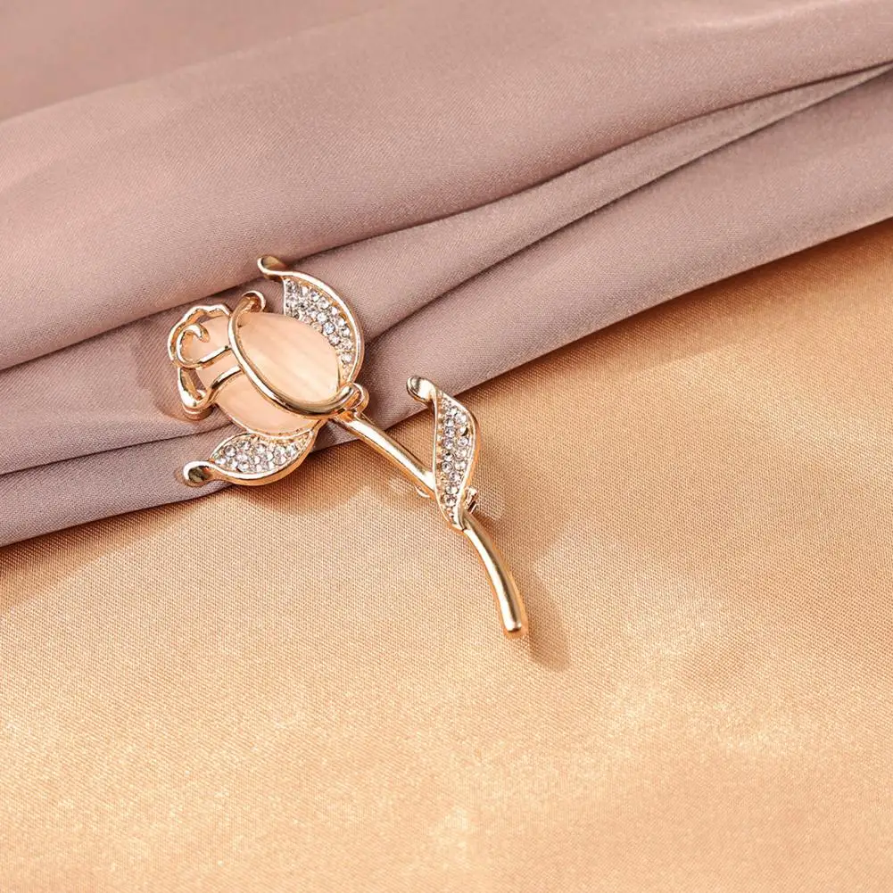 Vintage Clothing Accessory Retro Cat Eyes Tulip Brooch Rhinestone Flower Lapel Pin Decorative Sweater Cardigan Coat for Women