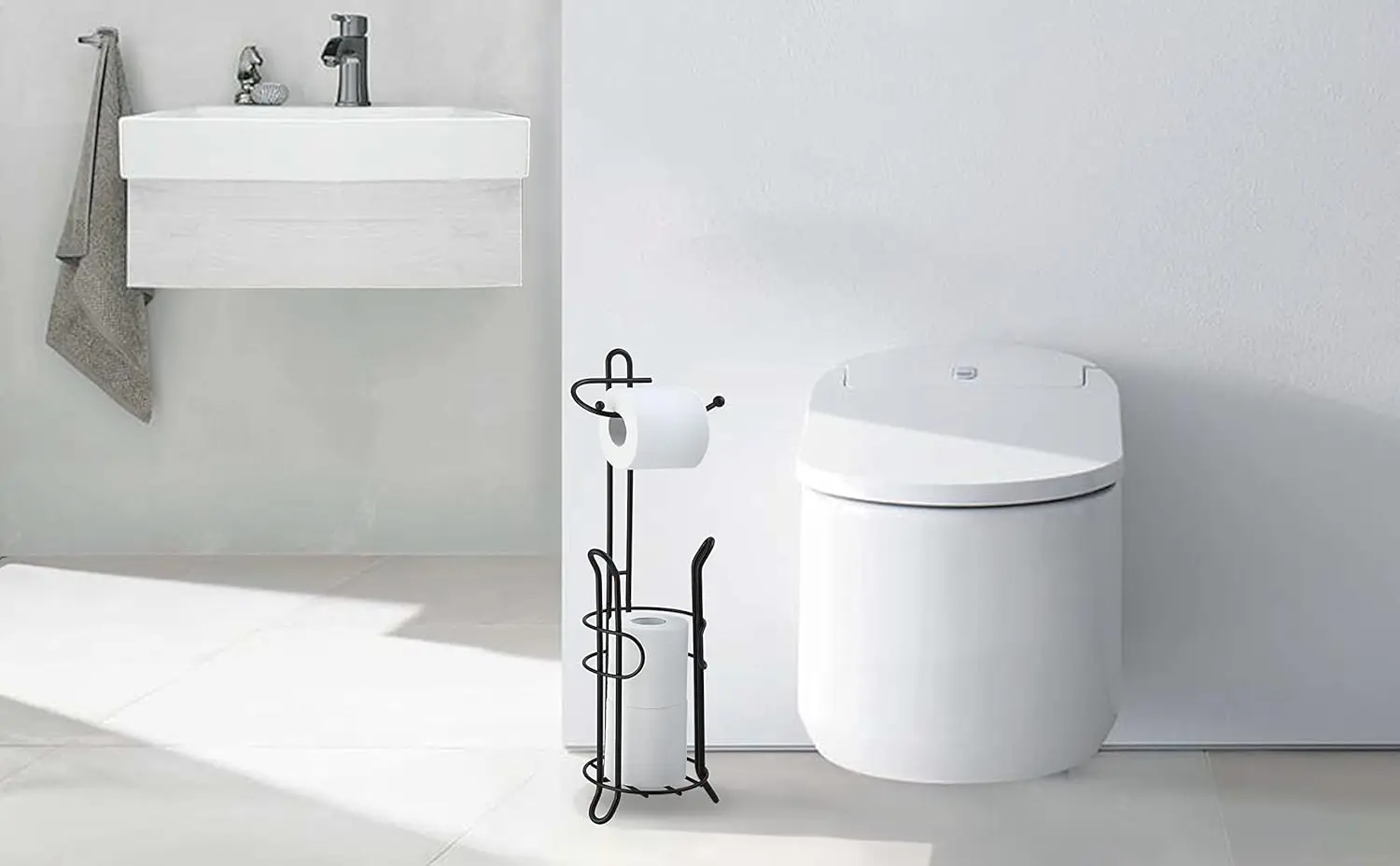 Bathroom toilet paper roll storage rack, with sufficient space in the reserved area to store extra large rolls (black)