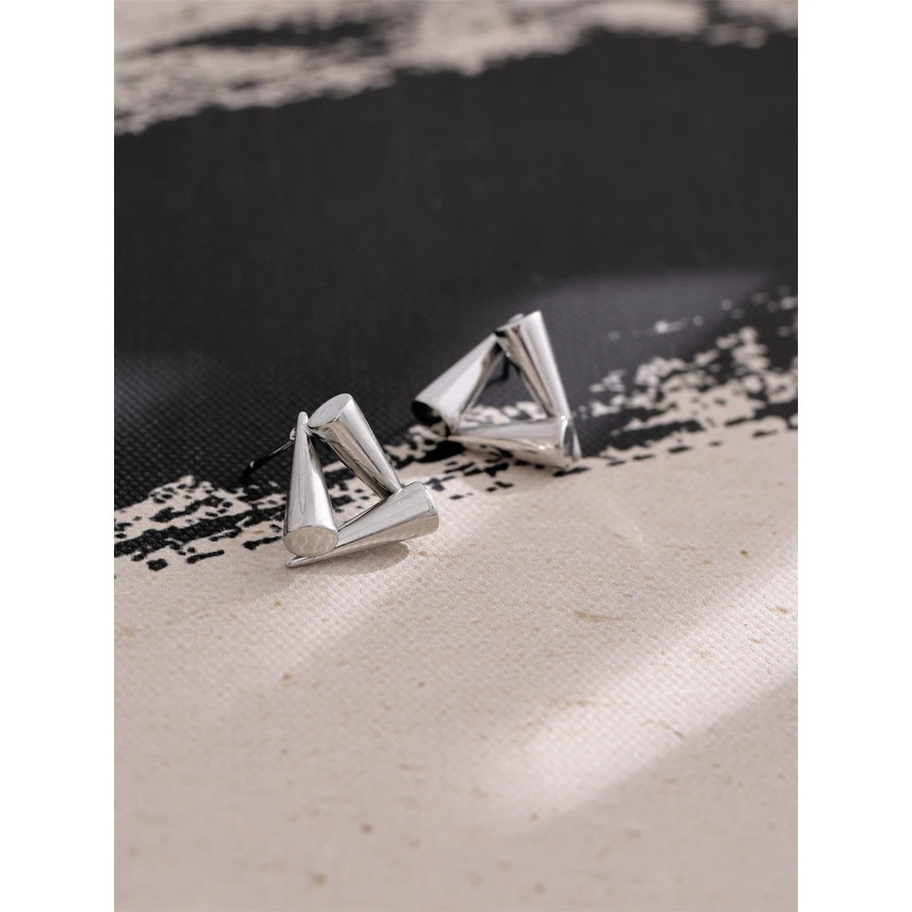 NiNice Minimalist Stainless Steel Triangle Stud Earrings Anti Allergy Fashion Daily Unusual Jewelry Accessories