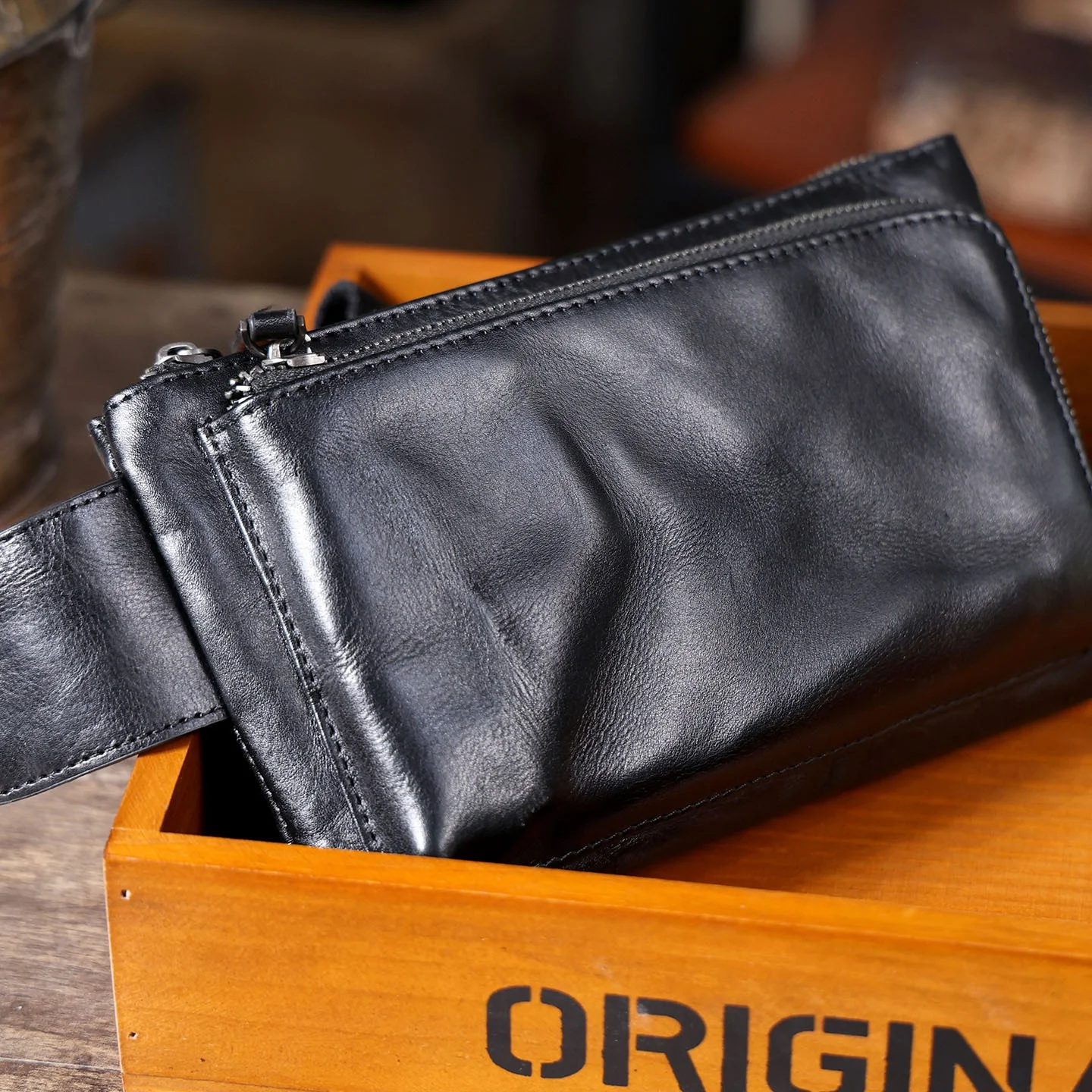 sac-bandouliere-en-cuir-pour-homme-ideal-pour-les-voyages-et-les-trajets-quotidiens-fabrique-a-la-main-en-cuir-de-vachette-veritable-sac-a-bandouliere-unique-pour-moto-style-decontracte-retro