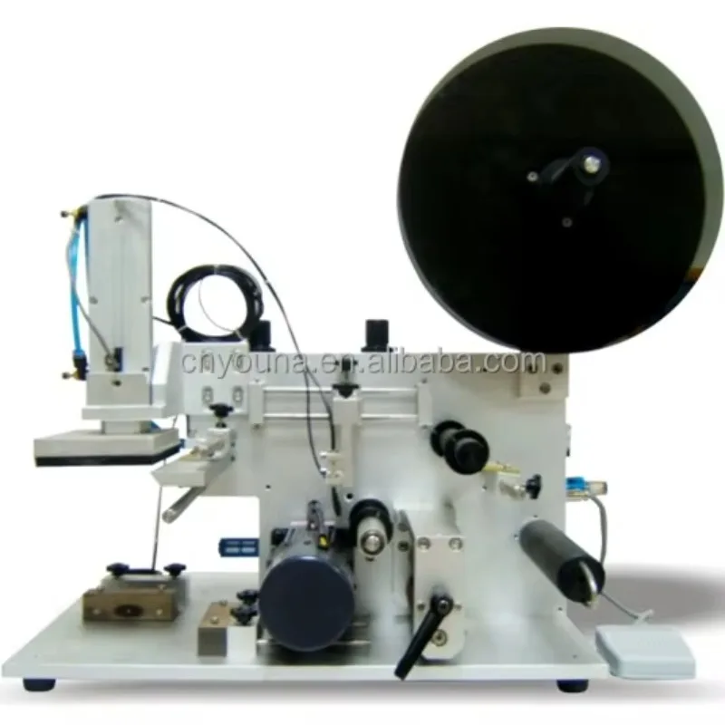 

Manual MT-60 Tabletop Labeling Machine for square Bottle Flat Bottle