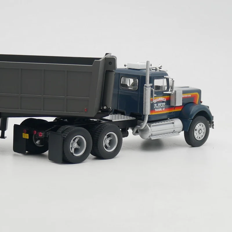 ダイキャスト 1:43 スケール Ixo ウエスタンスター 4864 アメリカの大型トラックモデルコレクションおもちゃの車合金車モデルグッズおもちゃギフト