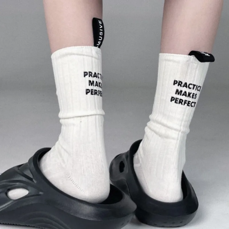 Spring Autumn New Style Cotton Stockings - Back Label Letters - Women's and Men's Couple Sport Mid-Calf Stockings