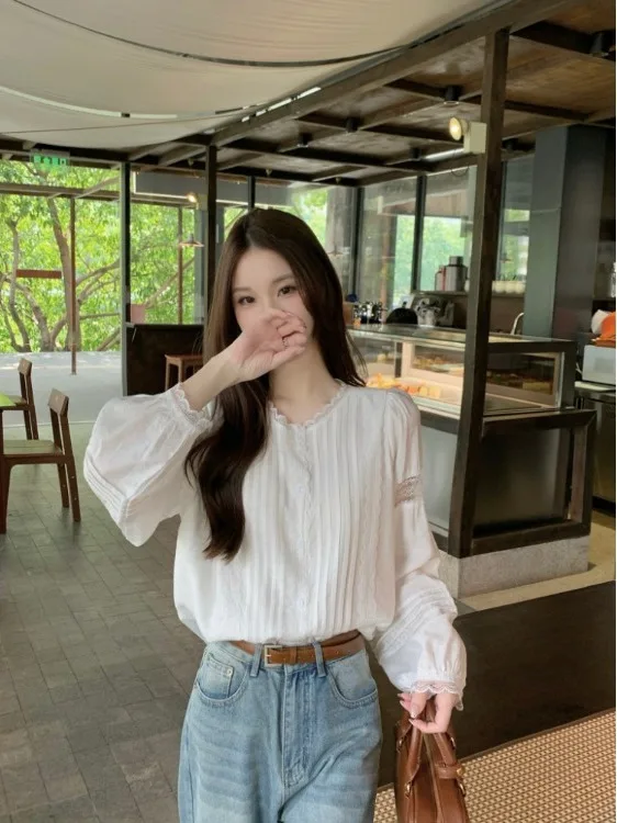 

Elegant Long Sleeve round Neck Lace Trim Shirt for Women Stylish Commute Korean Style Loose Fit Summer Fashion Ladies Shirt