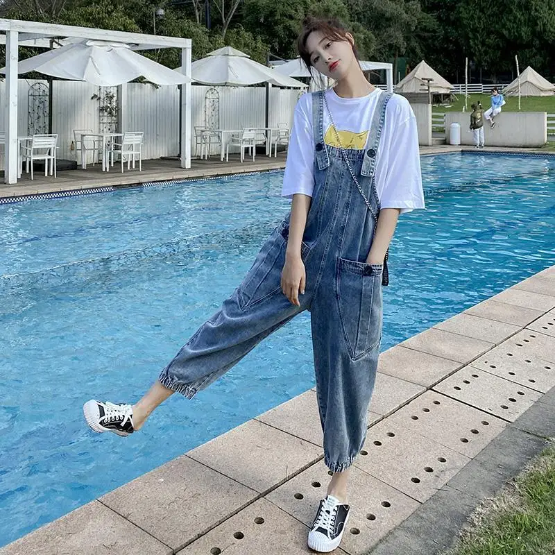 Spring Autumn New Denim Overalls Women's Korean Version of The Loose-fitting Leggings Fashion Age-reducing Western-style Jeans