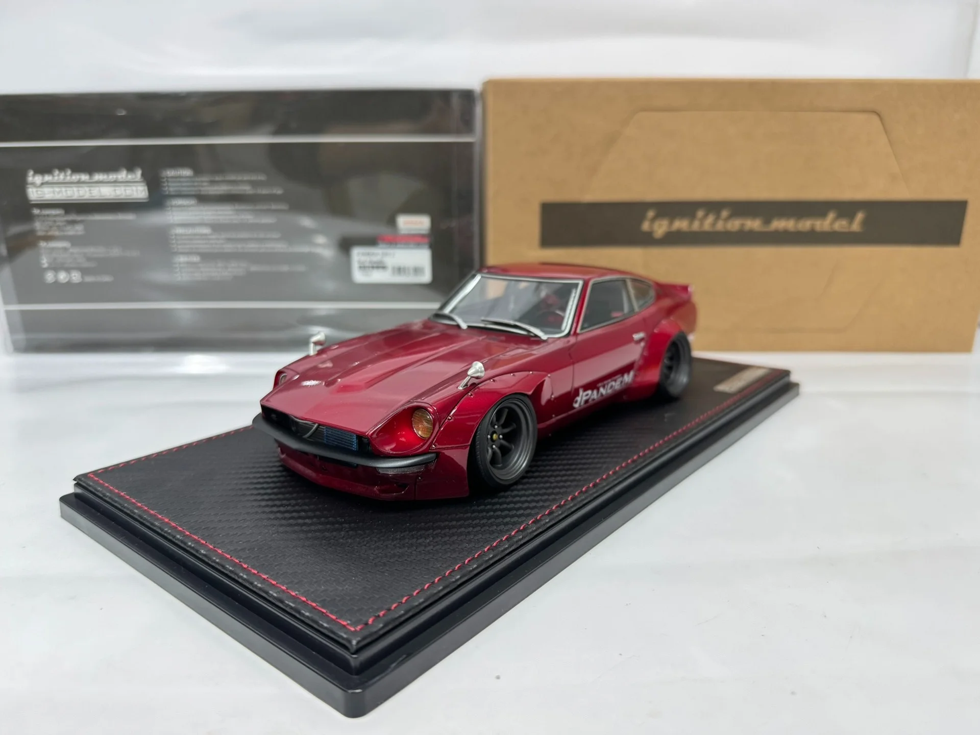 IG 1:18 Fairlady Z S30 Pandem Burgundy JDM Simulation Limited Edition Resin Metal Static Car Model Toy Gift
