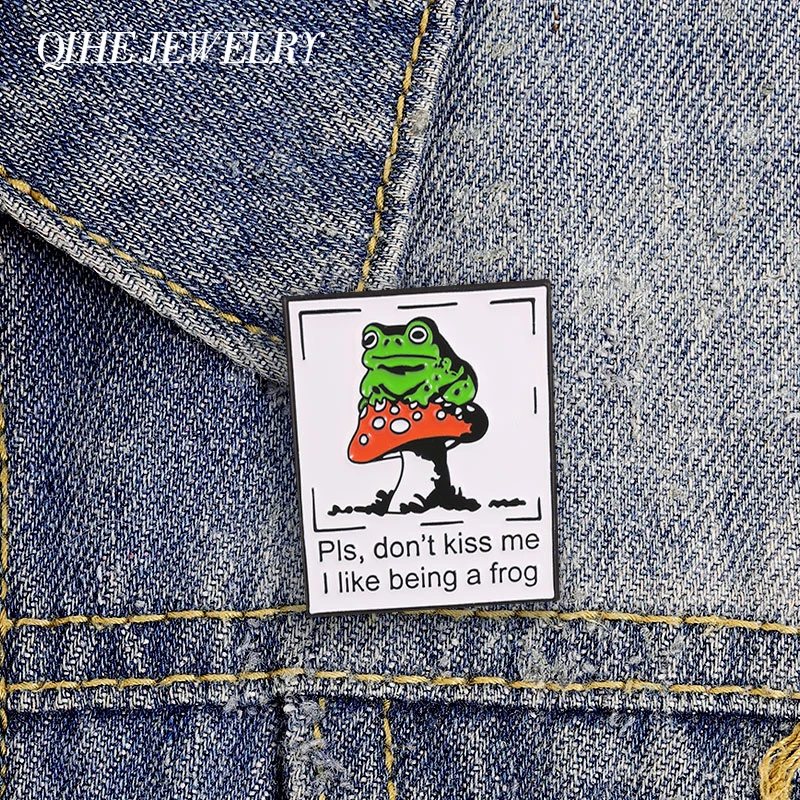 Pls Don't Kiss Me I Like Being A Frog Badge Enamel Pin Fairy Tale Style Cartoon Frog On Mushroom Badge Brooches Clothes Jewelry