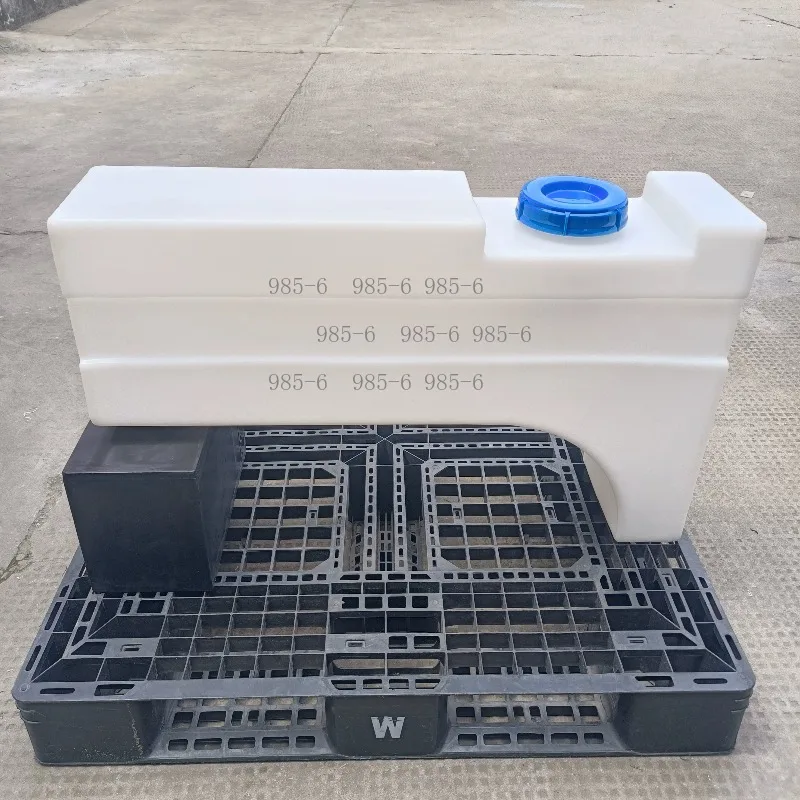 Food Grade PE Wheel Hub Water Tank, Rectangular for Modified Pickup Truck