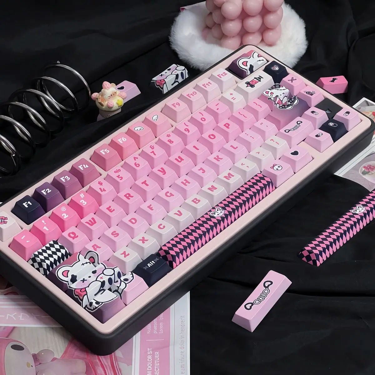 MAIMOOO Black Pink Bear Keycaps Cherry Profile Sweet and Cool Mechanical Keyboard Caps PBT Custom MOA Round Cute Keycap Gifts