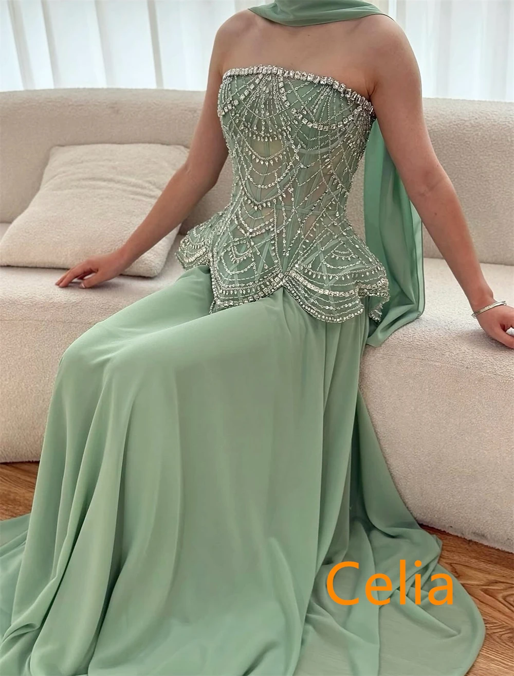 Customized Charming Green Chiffon Evening Dress Soft  Strapless Sleeveless Homecoming Dresses Luxury Special Occasion Gowns