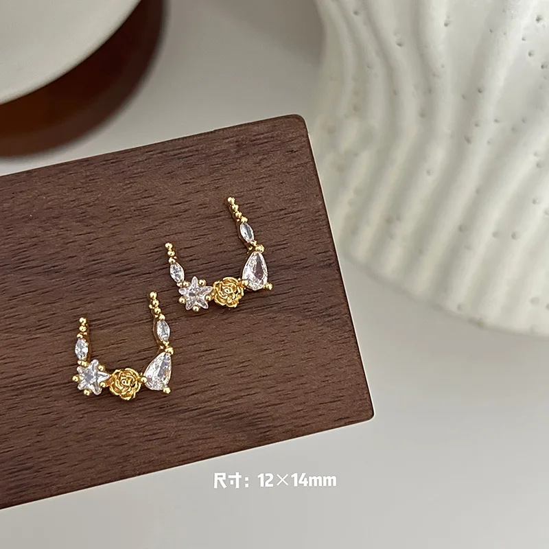 5 Stück vergoldete Kupfer-Zirkon-Nagelanhänger – Nagelkunst-Dekoration im französischen Stil mit glitzerndem Kristallrand, luxuriöser Nagelschmuck – Detail 12