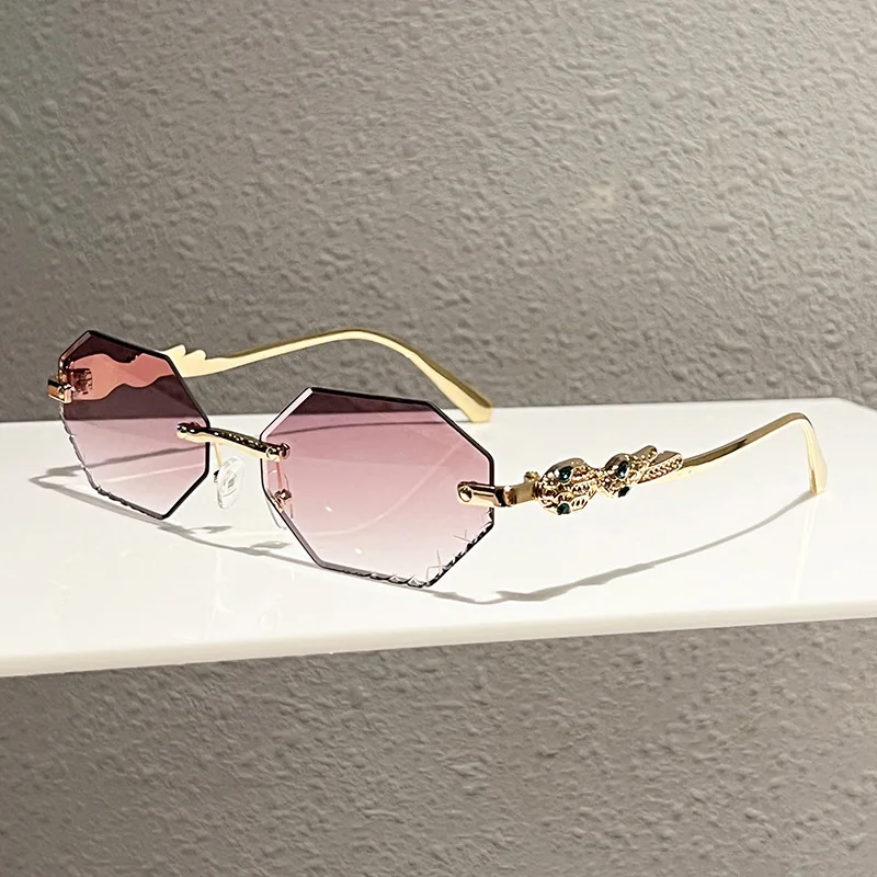 Oculos-de-sol-de-design-sem-armacao-com-lentes-de-corte-em-formato-de-diamante-para-mulher-e-homem-estilo-vintage-luxo-punk-com-detalhes-em-metal-e-cabeca-de-leopardo