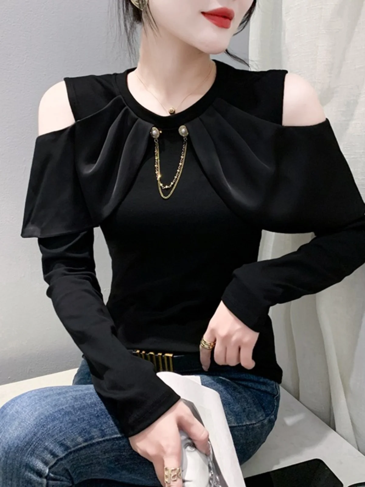 2023 Autumn Cotton Fashion T shirt Women\'s Hollow Out Shoulders Chain O Neck TShirts Female Slim Tee Top HF3013