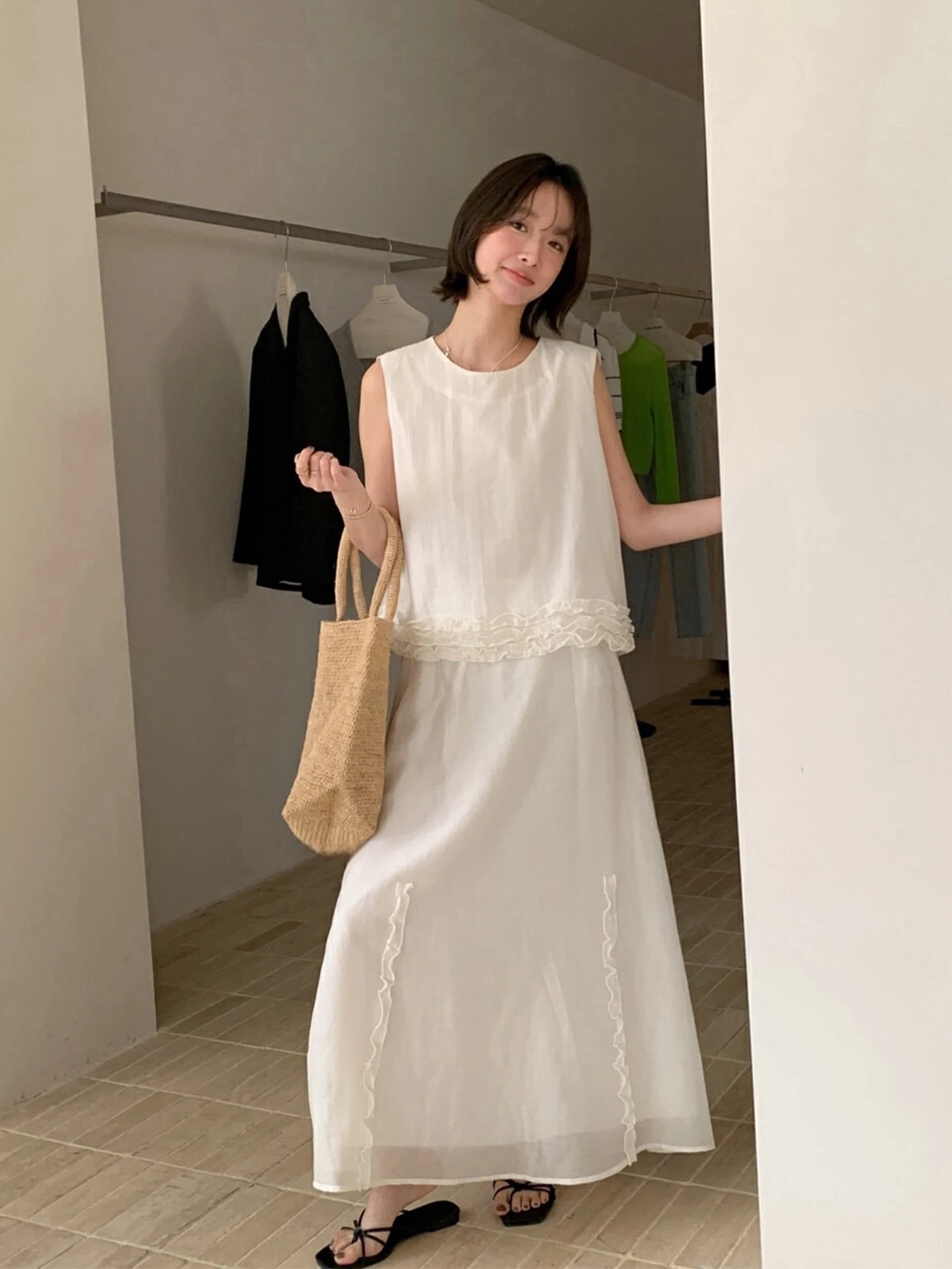Chic Summer Gentle Wind Splice Wooden Ear  Vest Shirt High Waist Slimming Half Skirt Two Piece Set Women's Fashion Ensemble