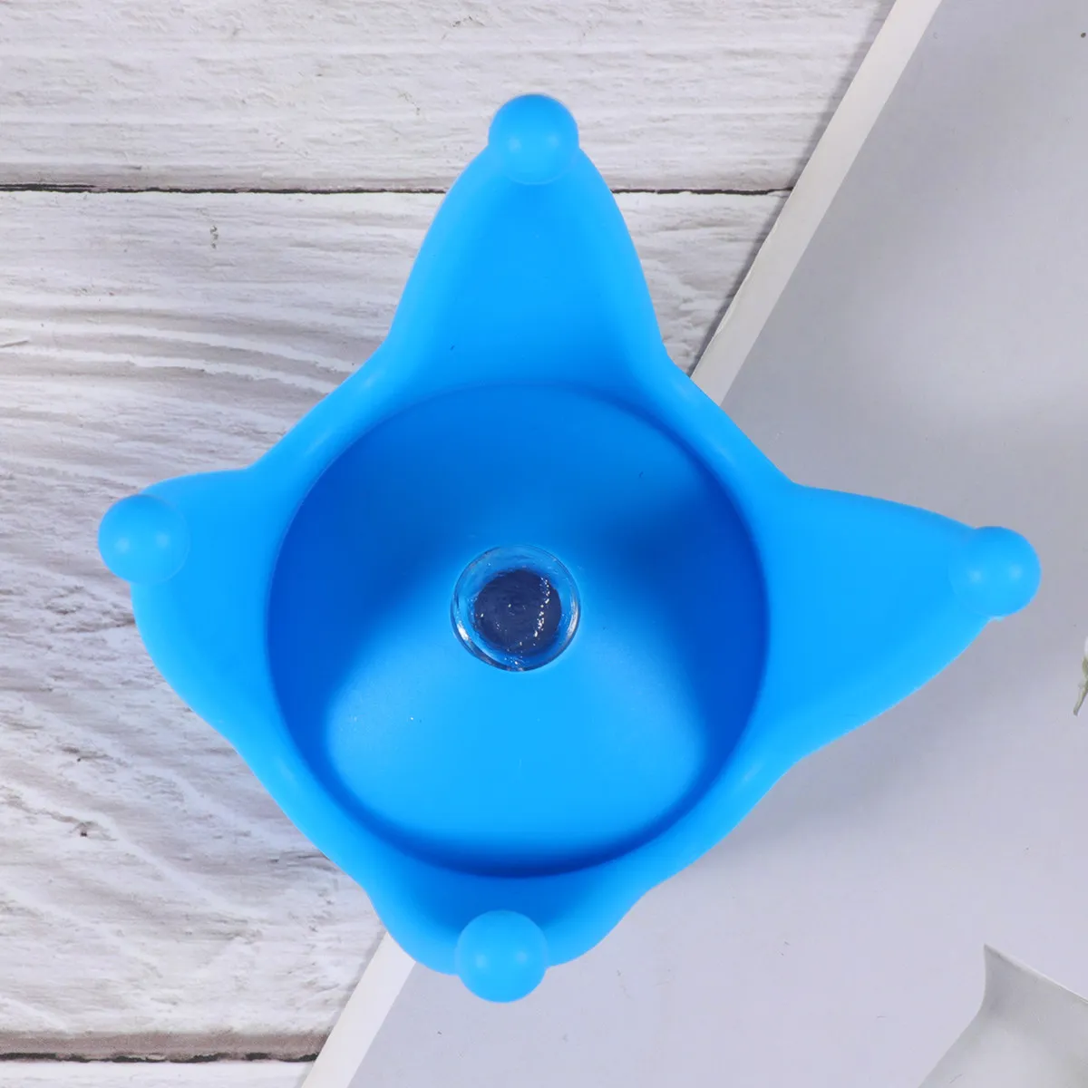 

1Pcs Decoration Motorcycle Suction Cup Dual Fixing Strong Adhesion Stretchable Silicone Material Creative