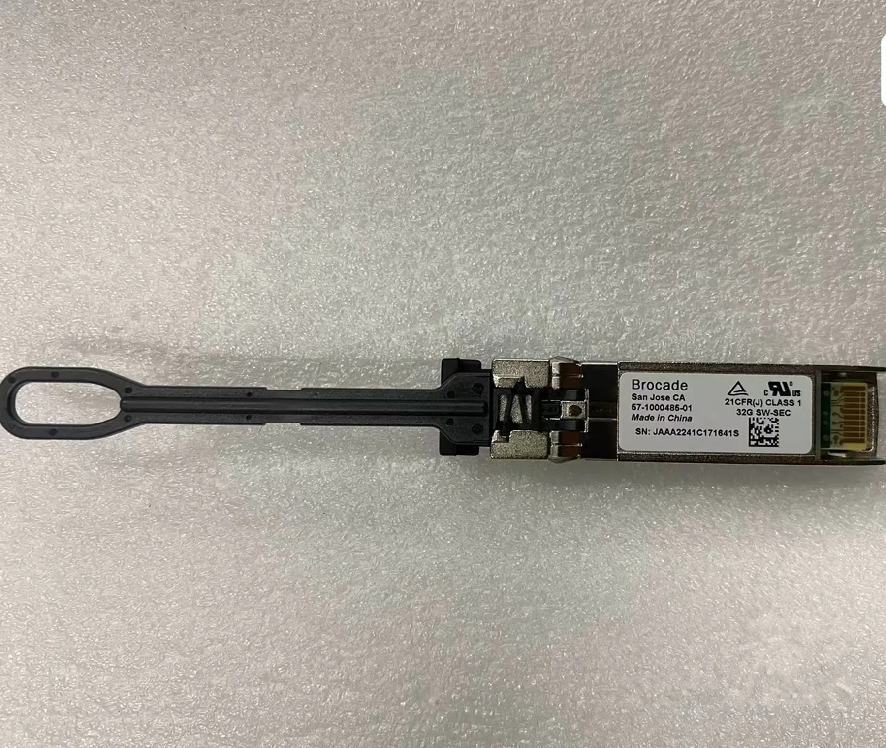 

Original 57-1000485-01 Brocade 32GB Sfp Fiber Transceiver 32G SW SNS3664 G620 G630 X7 X6 G720 New encryption Series Can Be Used
