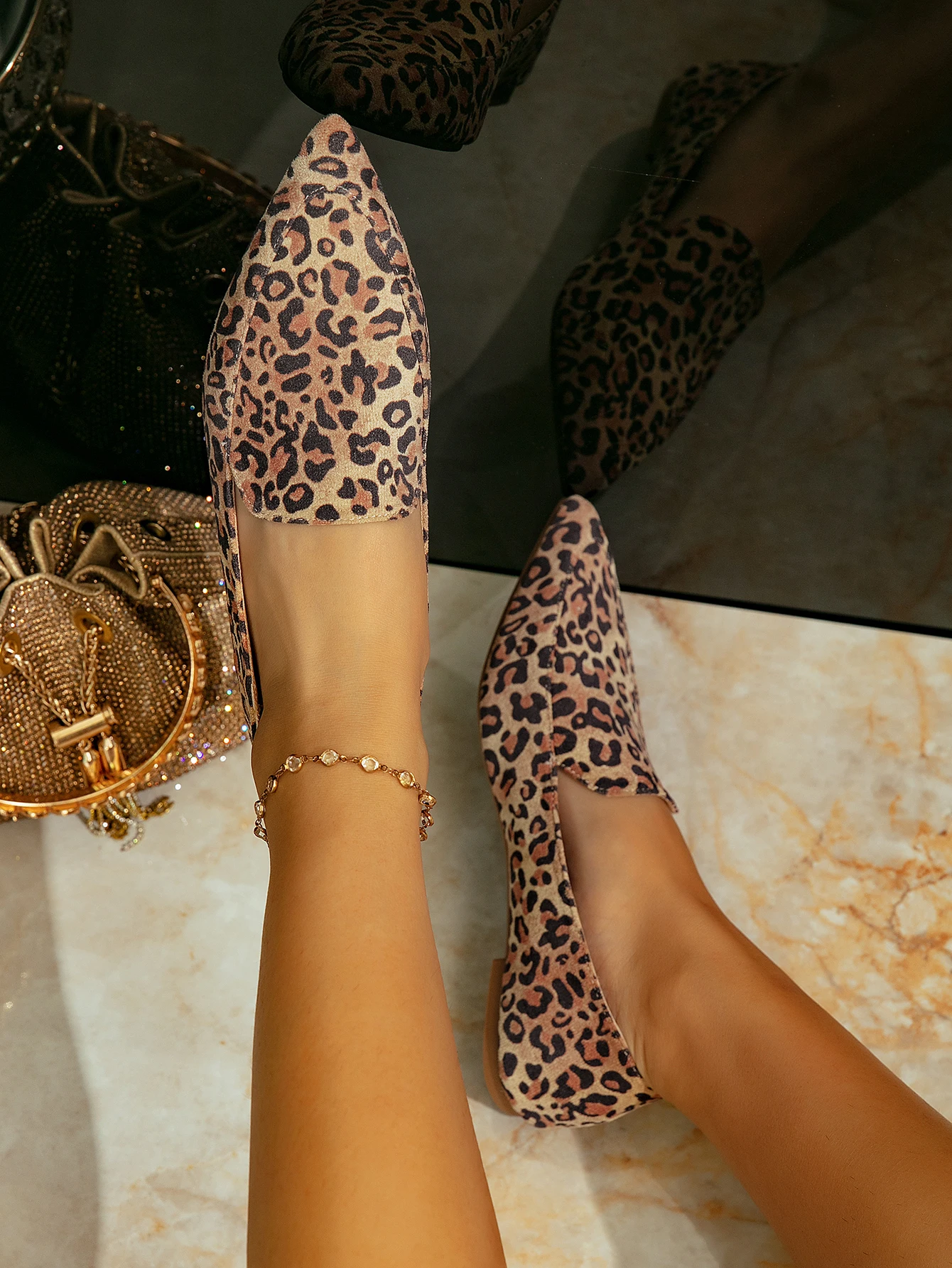 Sepatu Flat Baru Wanita, Sepatu Hak Rendah, Mulut Dangkal, Ujung Runcing, Motif Macan Tutul, Beludru Kulit Rusa Imitasi, Perjalanan Santai