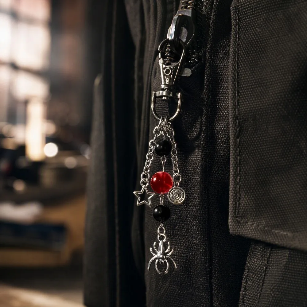 Cool Punk Two-color Beads Spider Pendant Waist Chain Hollowed Star Key Chains for Women Men Trendy Bag Charm Decorative Jewelry