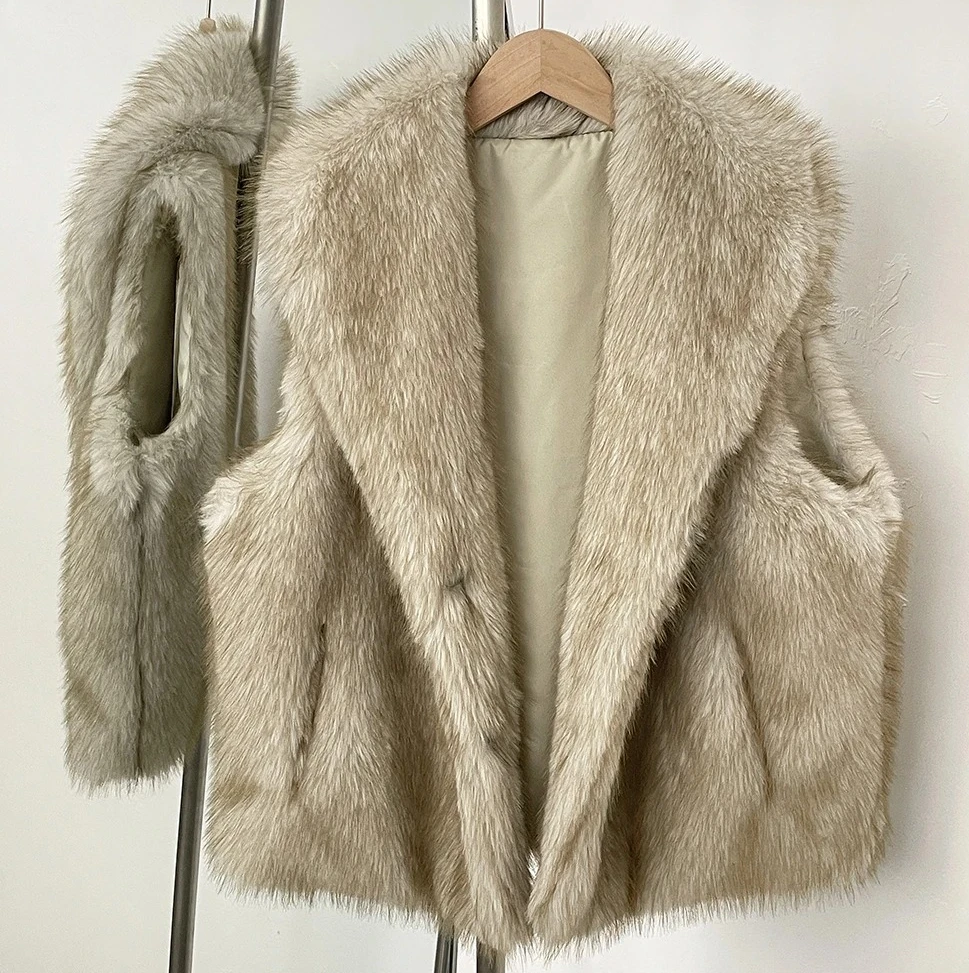 

Women Sleeveless Faux Fur Vest Waistcoat Eco Friendly Artificial Lapel Winter Warm Thick Padded Jacket Fake Fur Coat