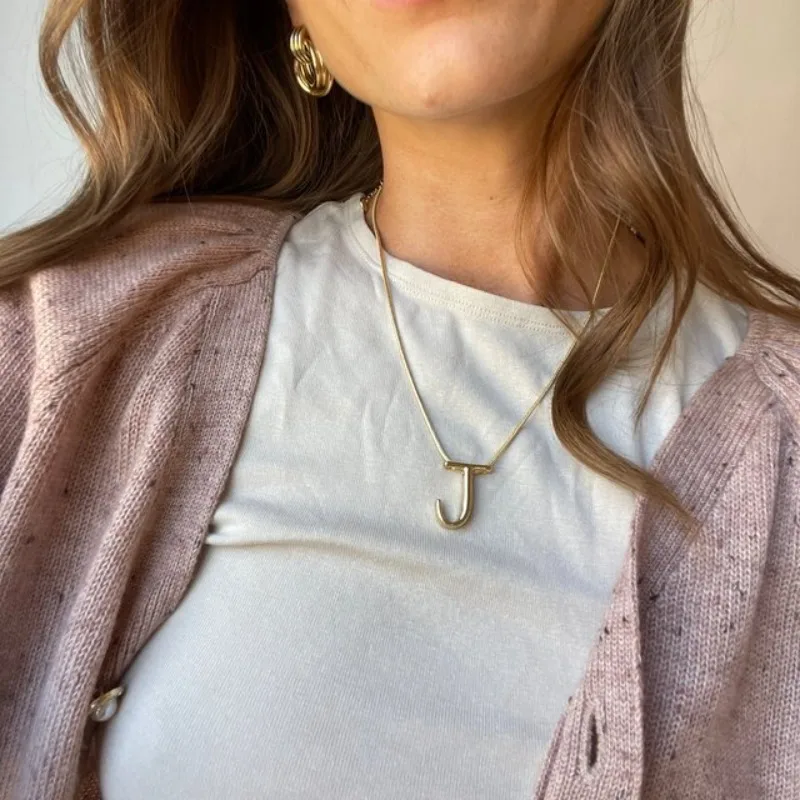 قلادة كلاسيكية من الفولاذ المقاوم للصدأ مطلية بالذهب عيار 18 قيراط للنساء هدية عيد الميلاد وأعياد الميلاد