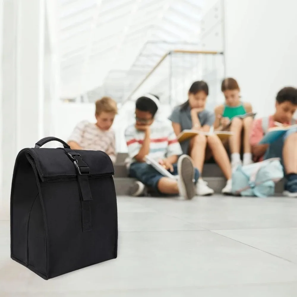 

Adjustable Shoulder Strap Insulated Lunch Bag Portable Lightweight Insulated Meal Container Shock-resistant Roll Top