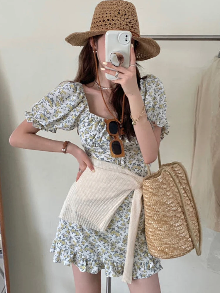 فستان نسائي بتصميم نحيف وطباعة زهور، موضة صيف 2025، ياقة مربعة، أكمام فقاعية، خصر مرتفع، مناسب للتنقل في المدينة، تصميم X، مث...