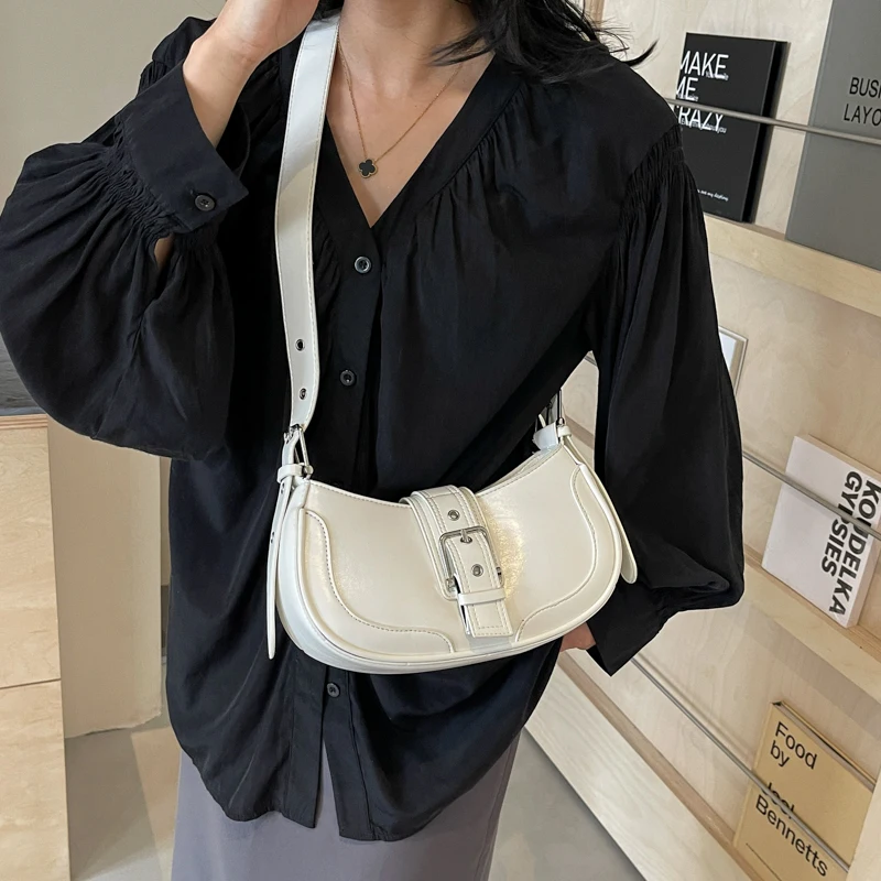 Silver Half Moon Shoulder Bag For Women High Quality Pu Leather Underarm Crossbody Handbag 2024 New Versatile Female Bag Black