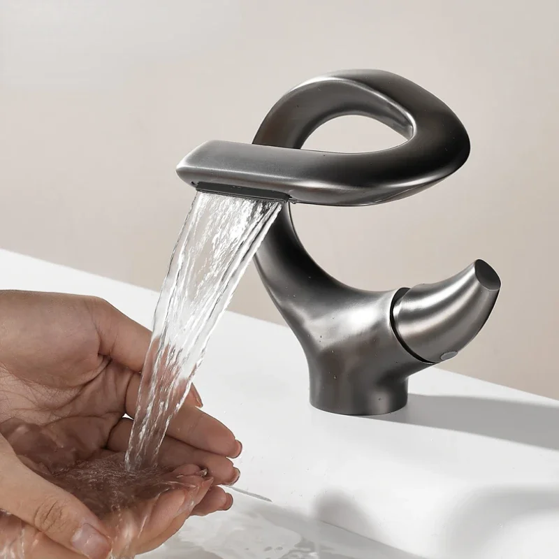 Creative Wash Basin Faucet Waterfall Gun Gray Faucets Splash Proof Bathroom Basin Taps Solid Brass Torneira Banheiro