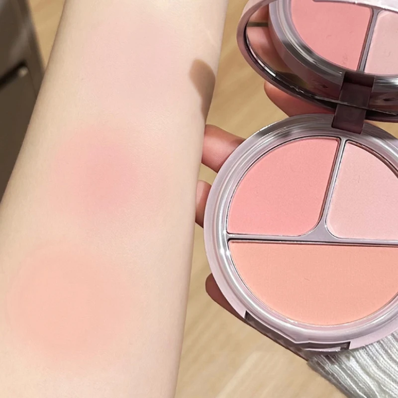 Art Value Bear Knight Trio Blush Palette – Erschwingliches Rouge, Kontur und Highlight für ein makelloses Finish