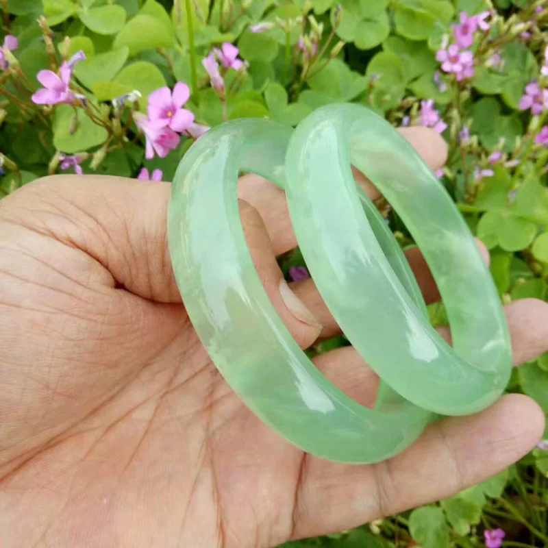 Wholesale Ice-like Xiuyan Jade Bracelet Ice-like Floating Flowers Bracelet