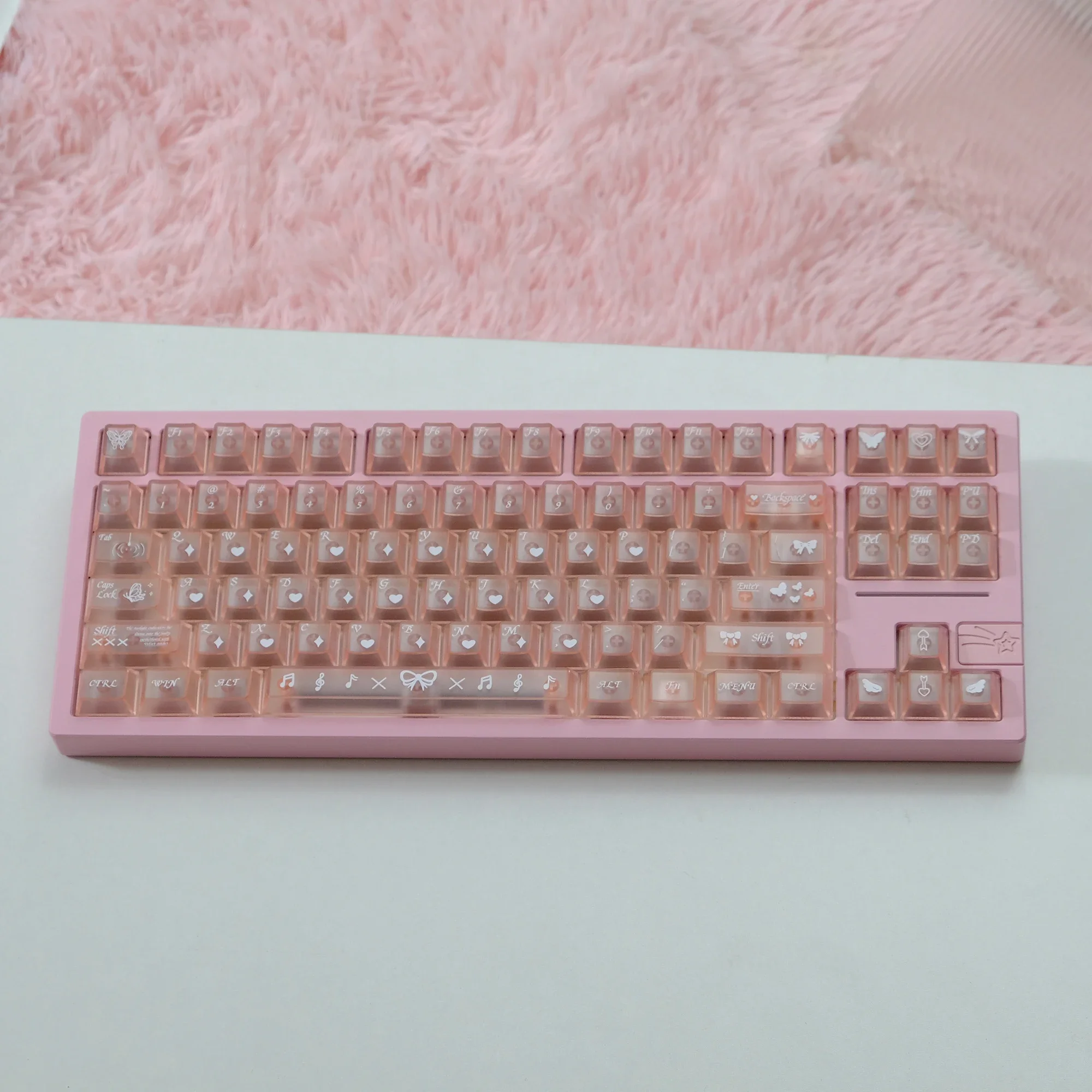 

KBDiy Butterfly Word-Pink Колпачки для клавиш на заказ Матовые полупрозрачные 140-клавишные колпачки для механической клавиатуры Игровой вишневый профиль УФ-принт aula F87 F108 F99 Pro ACE60 ACE68 RAINY75 AK74 gx87 cru