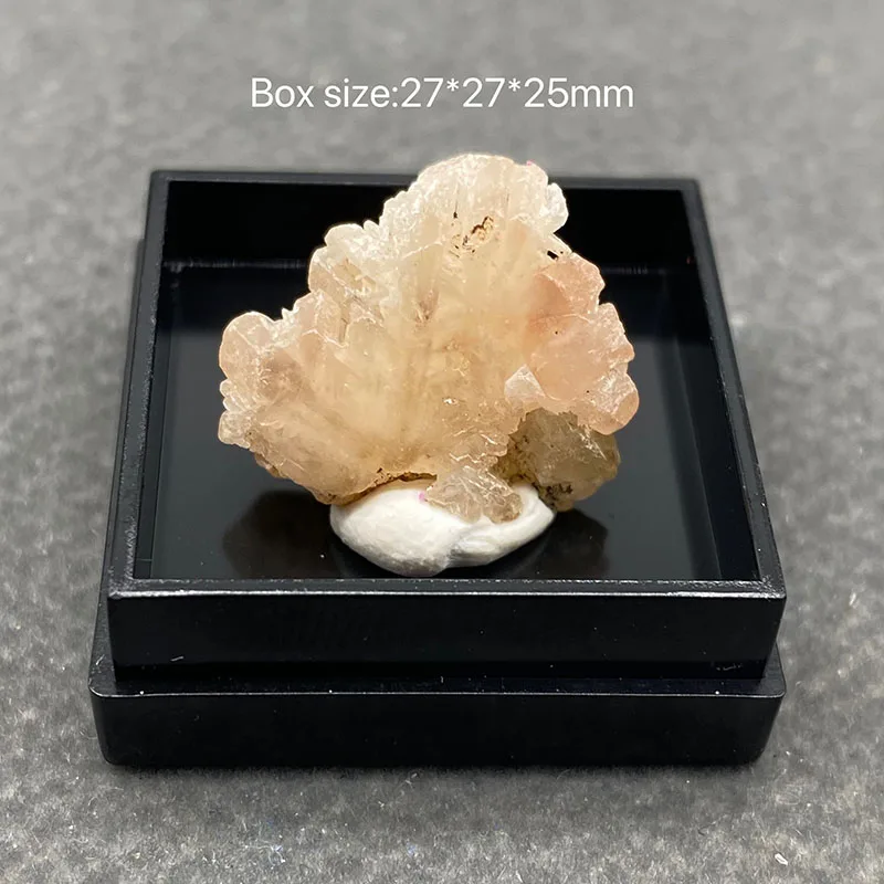 

100% Natural cerusite Mineral Specimens Stones ， Healing Crystal and Crystal from China +Box size:27*27*25mm